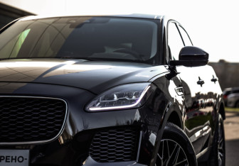 Подержанный автомобиль Jaguar E-Pace 2019 года (2 фото)