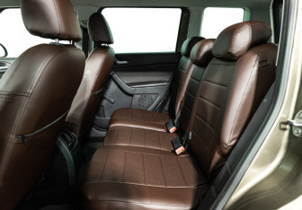 Подержанный автомобиль Skoda Yeti 2012 года (10 фото)