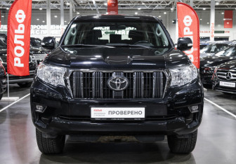 Подержанный автомобиль Toyota Land Cruiser Prado 2021 года (3 фото)