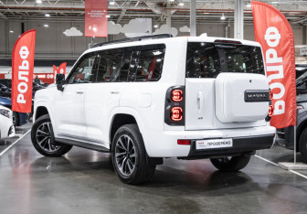 Подержанный автомобиль Haval H9 2024 года (14 фото)