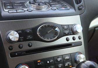 Подержанный автомобиль Infiniti G Sedan 2010 года (23 фото)
