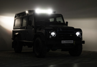 Подержанный автомобиль Land Rover Defender Suv 2014 года (18 фото)