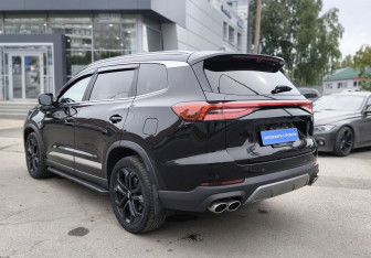 Подержанный автомобиль Chery Tiggo 8 Pro Max 2023 года (6 фото)