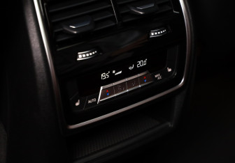 Подержанный автомобиль BMW X5 2019 года (26 фото)