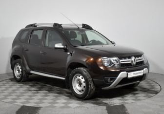 Подержанный автомобиль Renault Duster 2018 года (3 фото)