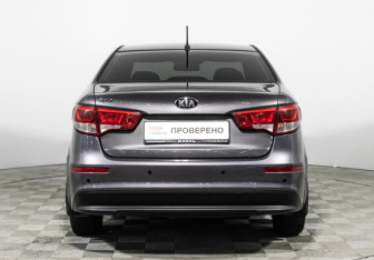 Подержанный автомобиль Kia Rio Sedan 2015 года (6 фото)