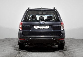Подержанный автомобиль Subaru Forester Suv 2008 года (6 фото)