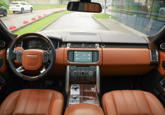Подержанный автомобиль Land Rover Range Rover 2016 года (11 фото)
