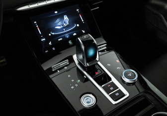 Подержанный автомобиль Chery Tiggo 8 Pro Max 2022 года (18 фото)