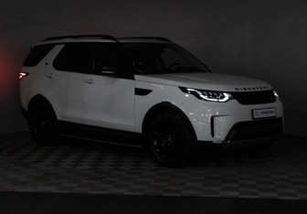 Подержанный автомобиль Land Rover Discovery 2017 года (28 фото)