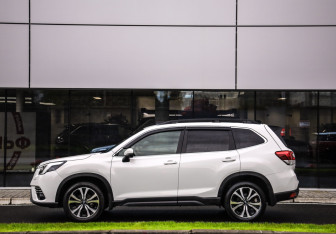 Подержанный автомобиль Subaru Forester Suv 2024 года (9 фото)