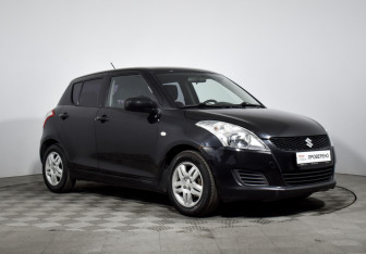 Подержанный автомобиль Suzuki Swift Hatchback 2011 года (3 фото)