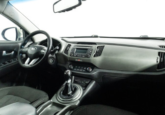 Подержанный автомобиль Kia Sportage 2014 года (9 фото)