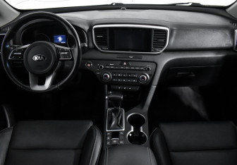 Подержанный автомобиль Kia Sportage 2018 года (14 фото)