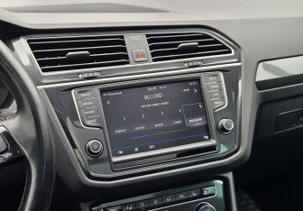 Подержанный автомобиль Volkswagen Tiguan 2017 года (19 фото)