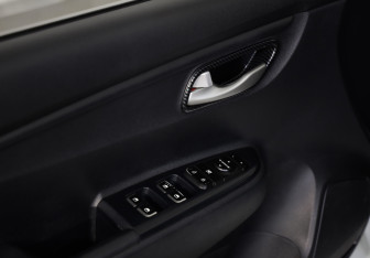 Подержанный автомобиль Kia Rio Sedan 2017 года (17 фото)