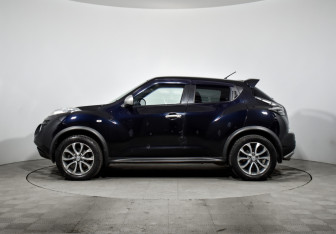 Подержанный автомобиль Nissan Juke 2011 года (8 фото)