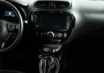 Подержанный автомобиль Kia Soul 2018 года (14 фото)