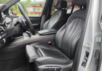 Подержанный автомобиль BMW X5 2016 года (14 фото)