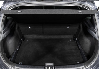 Подержанный автомобиль Kia Ceed Hatchback 2018 года (20 фото)