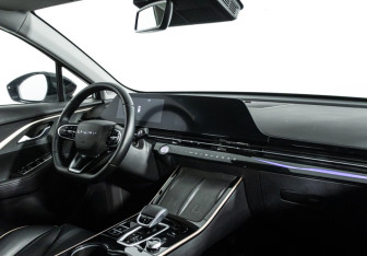 Подержанный автомобиль Omoda C5 2023 года (9 фото)