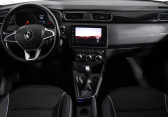 Подержанный автомобиль Renault Arkana 2019 года (15 фото)