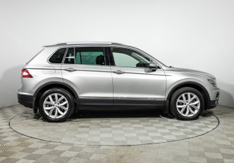 Подержанный автомобиль Volkswagen Tiguan 2020 года (4 фото)