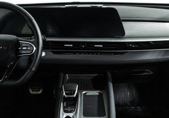 Подержанный автомобиль Chery Arrizo 8 2024 года (14 фото)