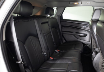 Подержанный автомобиль Cadillac SRX 2013 года (19 фото)