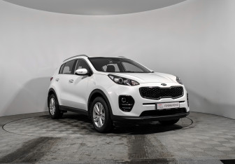 Подержанный автомобиль Kia Sportage 2017 года (3 фото)
