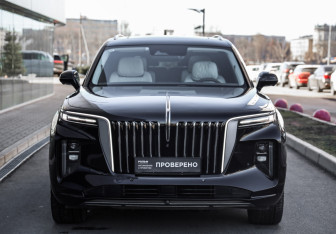 Подержанный автомобиль Hongqi E-HS9 2021 года (4 фото)