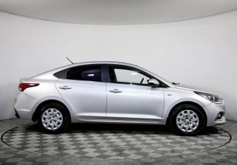 Подержанный автомобиль Hyundai Solaris Sedan 2019 года (4 фото)