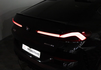 Подержанный автомобиль BMW X6 2020 года (38 фото)