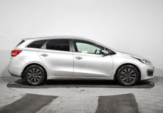 Подержанный автомобиль Kia Ceed Wagon 2018 года (4 фото)