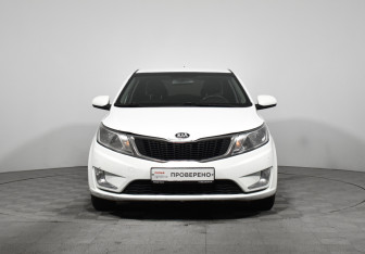 Подержанный автомобиль Kia Rio Sedan 2015 года (2 фото)