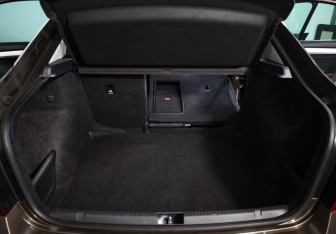 Подержанный автомобиль Skoda Rapid Liftback 2019 года (28 фото)