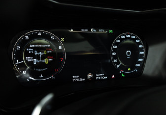 Подержанный автомобиль Geely Tugella 2023 года (12 фото)