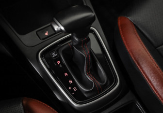 Подержанный автомобиль Kia Rio Sedan 2019 года (17 фото)