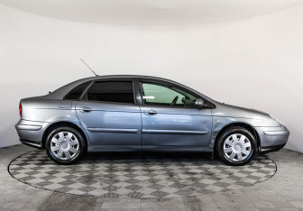 Подержанный автомобиль Citroen C5 Liftback 2004 года (4 фото)