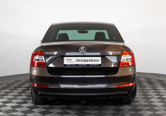 Подержанный автомобиль Skoda Octavia Liftback 2016 года (6 фото)