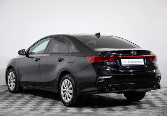 Подержанный автомобиль Kia Cerato Sedan 2019 года (7 фото)