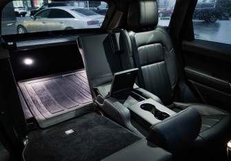 Подержанный автомобиль Land Rover Range Rover Sport 2020 года (33 фото)