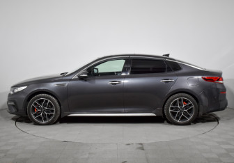 Подержанный автомобиль Kia Optima Sedan 2019 года (8 фото)