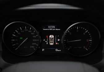 Подержанный автомобиль Land Rover Range Rover Evoque 2012 года (14 фото)