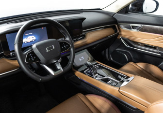 Подержанный автомобиль FAW Bestune T99 2023 года (11 фото)