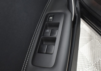Подержанный автомобиль Nissan Qashqai 2012 года (19 фото)