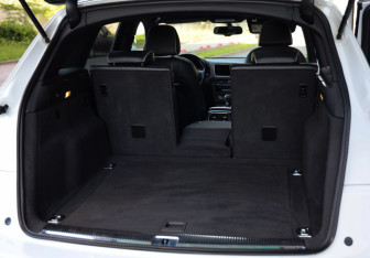 Подержанный автомобиль Audi Q5 2012 года (30 фото)