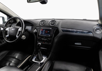 Подержанный автомобиль Ford Mondeo Sedan 2013 года (9 фото)