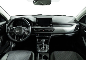 Подержанный автомобиль Kia Seltos 2022 года (14 фото)