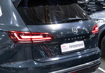 Подержанный автомобиль Volkswagen Touareg 2019 года (15 фото)
